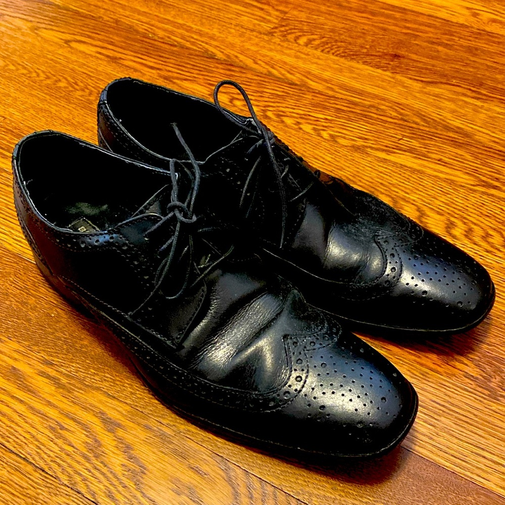 Men’s Bostonian black leather dress shoe size 9
